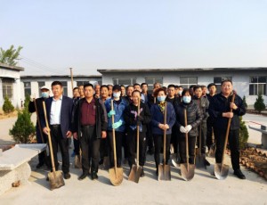 南马坊村纪念堂“绿化整治提升”植树志愿服务活动
