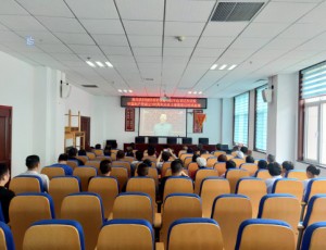 南马坊村组织收听收看习近平总书记在庆祝 中国共产党成立100周年大会上重要讲话现场直播